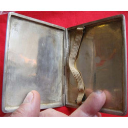 84 Market Iranian Cigarette Case_16