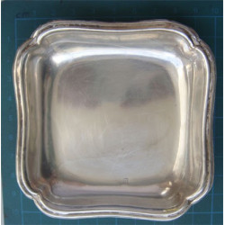 Bir Çift Kül Tablası_23