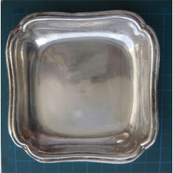 Bir Çift Kül Tablası_23