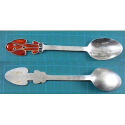 DOG FIGURE RUSSIAN DESERT SPOON SET object_162