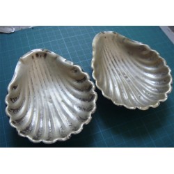 A Couple of Sea Shell Ashtray_52