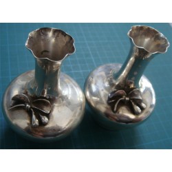 Bir Çift Fiyonglu Küçük Gümüş Vazo_24