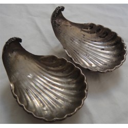 A Couple of Silver Sea Shell Ashtray_65