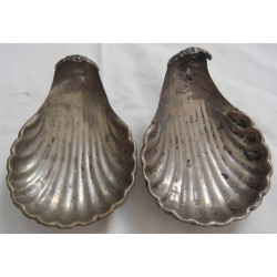 Midye Kabuğu Formunda Bir Çift Kül Tablası_65