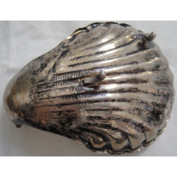 Midye Kabuğu Formunda Bir Çift Kül Tablası_65