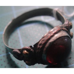 OLD RING WITH RED STONE_20
