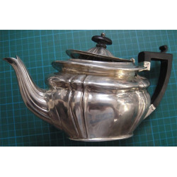 Lion Halmarked English Tea Kettle