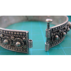 Güverse İşçilikli Hematit Taşlı Gümüş Bileklik_451