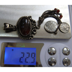 Pendant_259