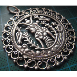 Kuşlu ve Kadın Figürlü Gümüş Kolye Ucu_148