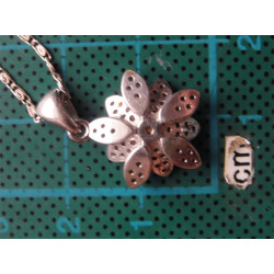 Çiçek Formunda Gümüş Kolye Ucu_1663