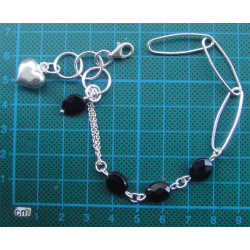 Kalpli Siyah Taşlı Gümüş Bileklik_666