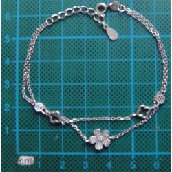 Yaprak Formunda Zirkon Taşlı Gümüş Bileklik_798