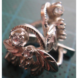 Yaprak Formunda Gümüş Küpe_386