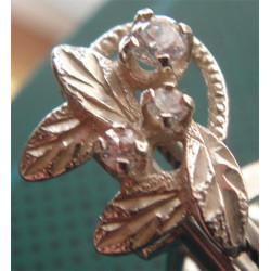 Yaprak Formunda Gümüş Küpe_386