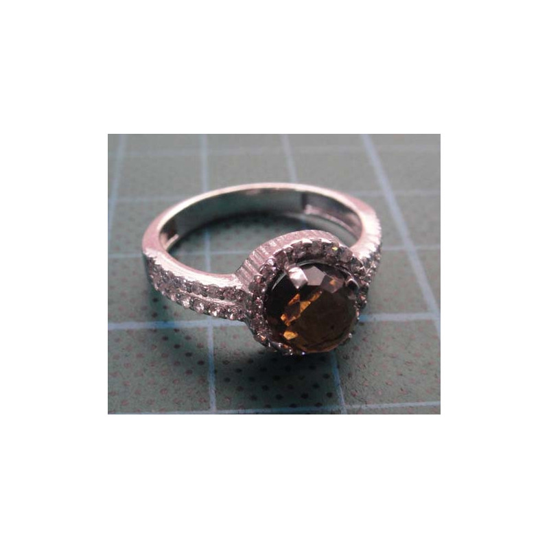 Silver ring with amber colored center stone and white zircon side stones_1368
