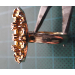 Gold colored silver ring with flower motif_1378