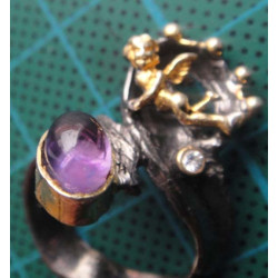 Silver handmade ring with purple stone and angel figure_1384