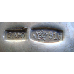 916 Damgalı Rus Mineli Gümüş Küçük Bardak_380