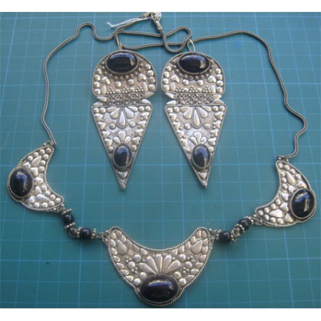 Black Stone Necklace and earring Set_82
